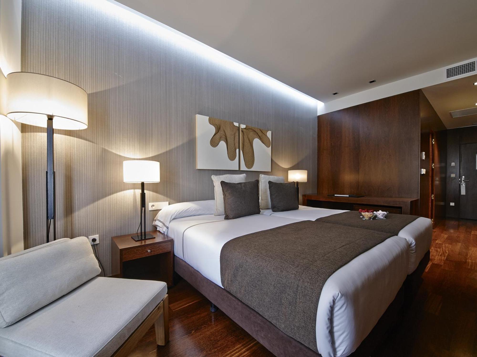 Double or Twin Room,1292222101:JPEG